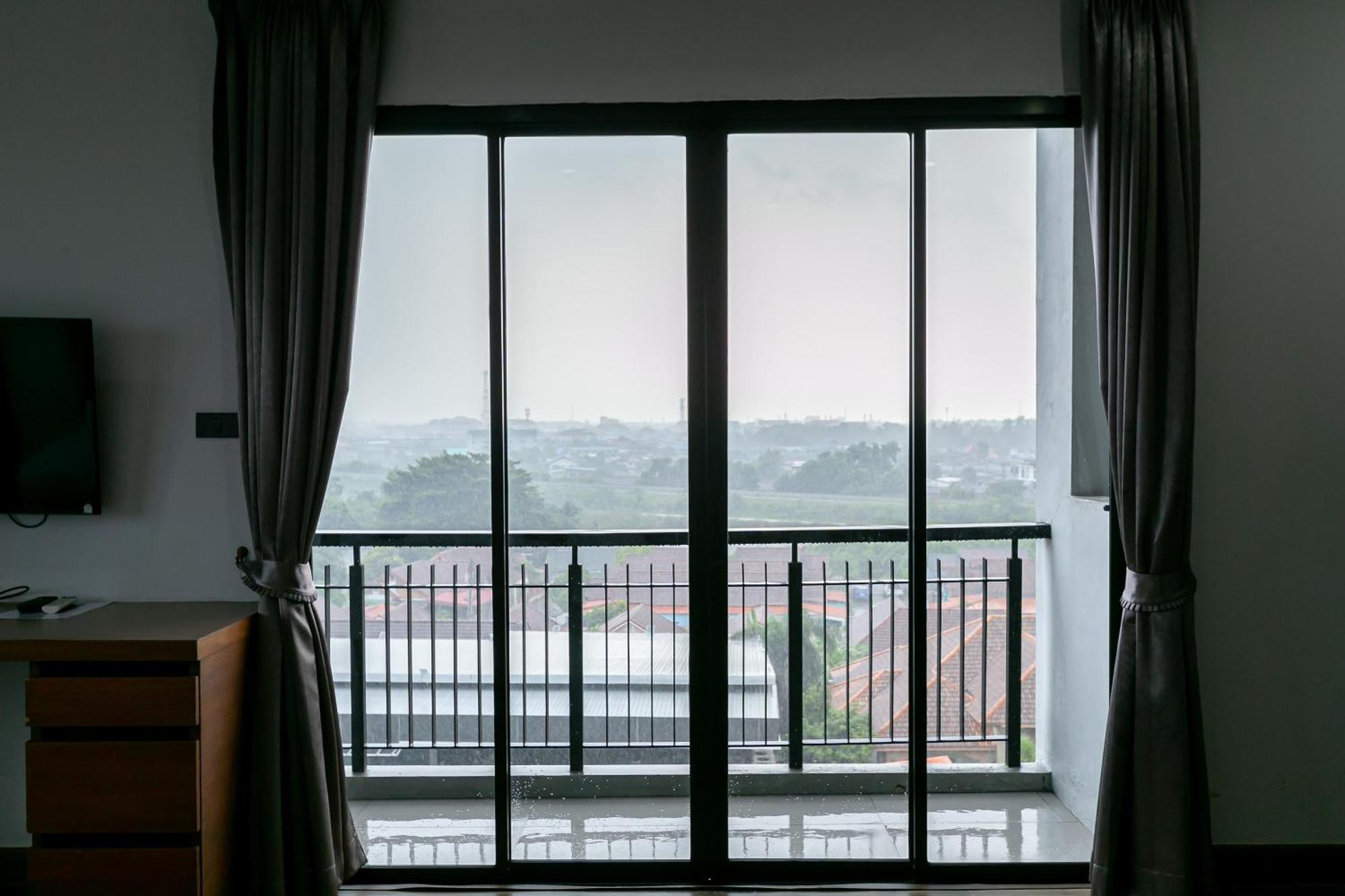 Farthai Residence Phan Thong Luaran gambar