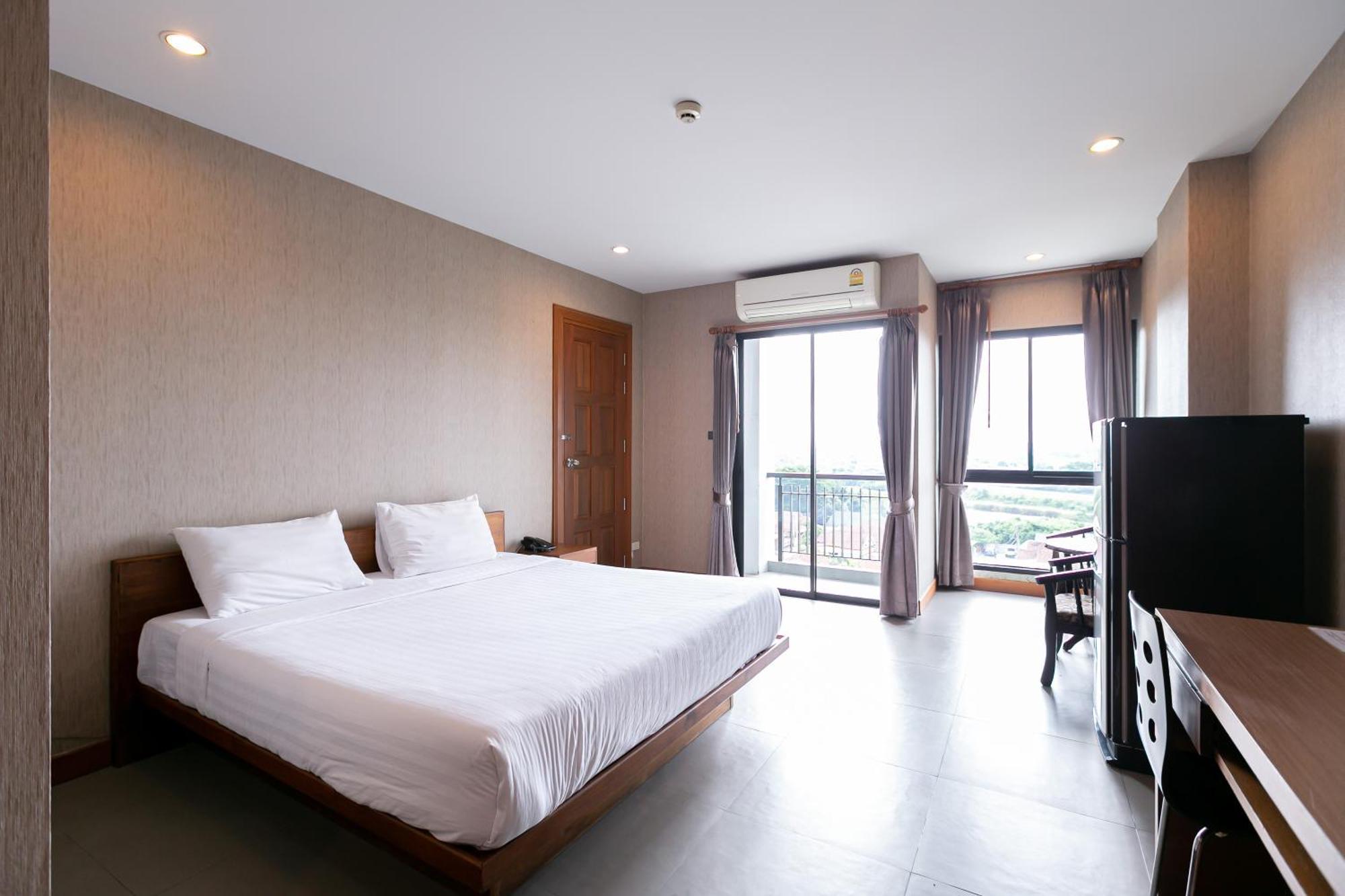 Farthai Residence Phan Thong Luaran gambar