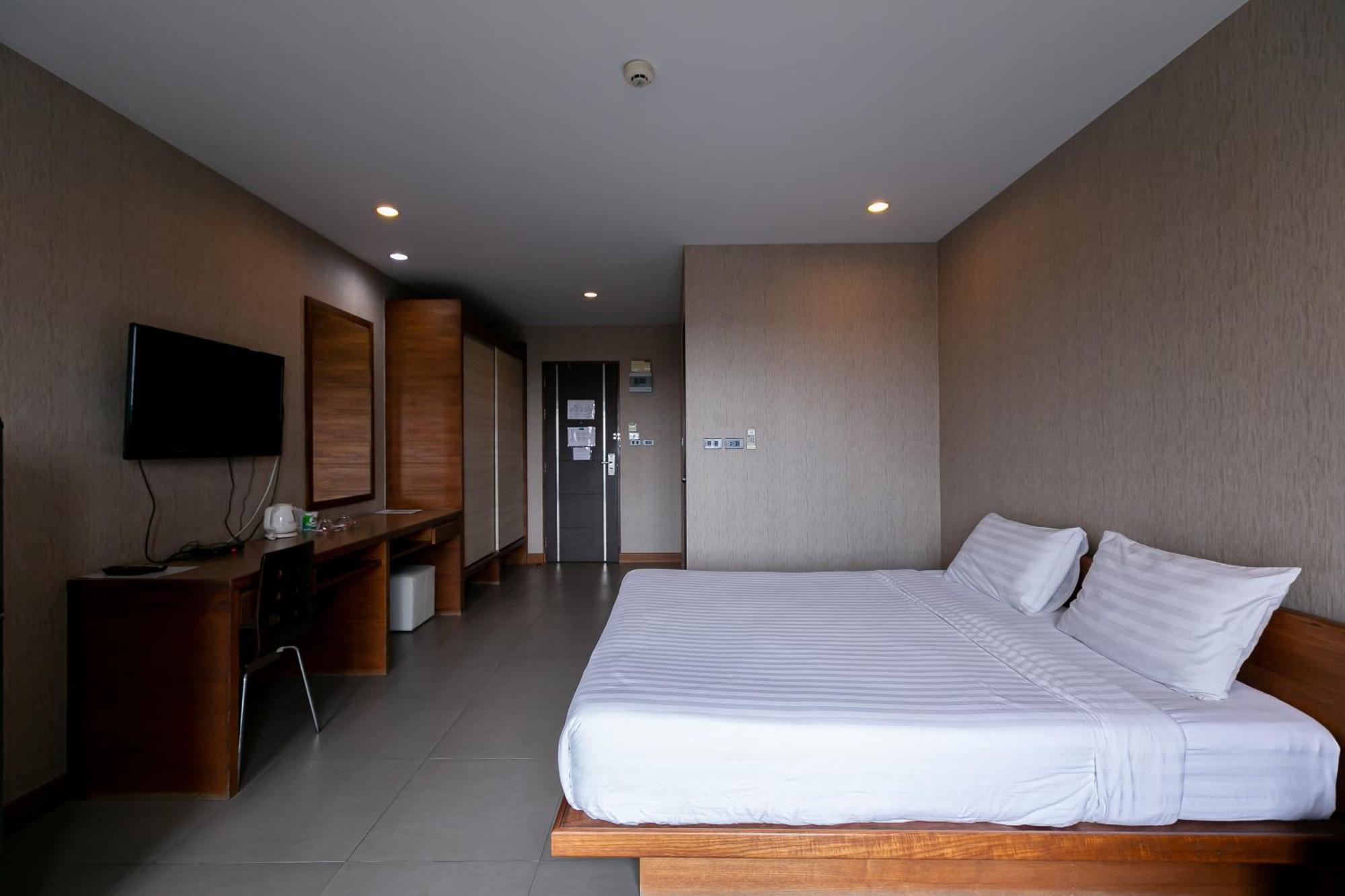 Farthai Residence Phan Thong Luaran gambar