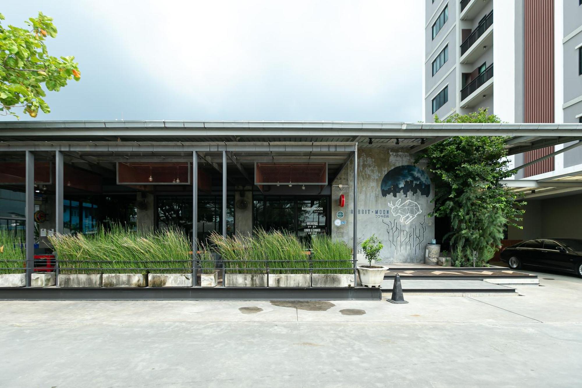 Farthai Residence Phan Thong Luaran gambar