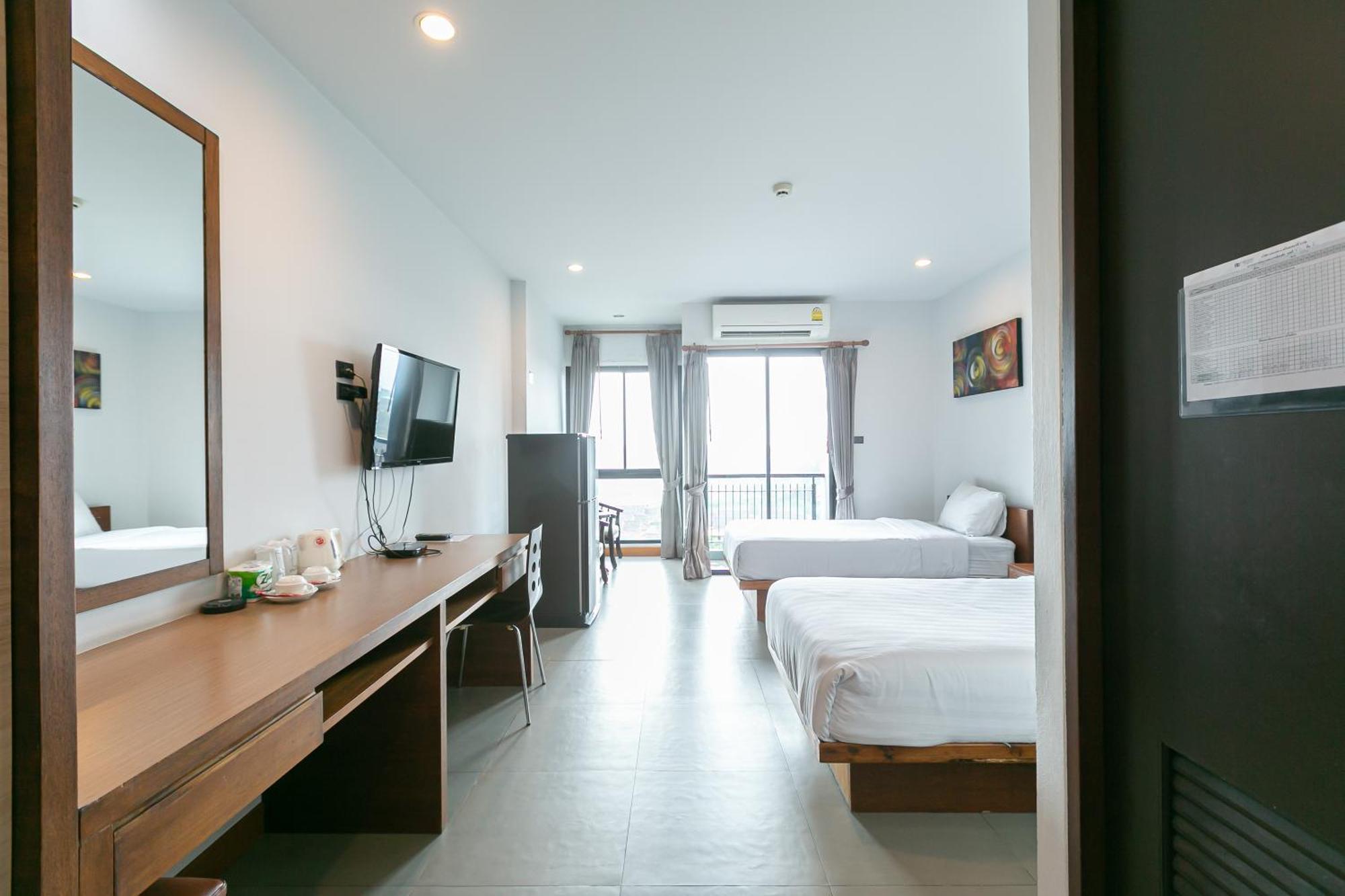 Farthai Residence Phan Thong Luaran gambar
