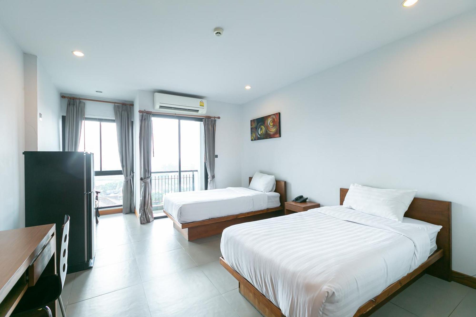 Farthai Residence Phan Thong Luaran gambar