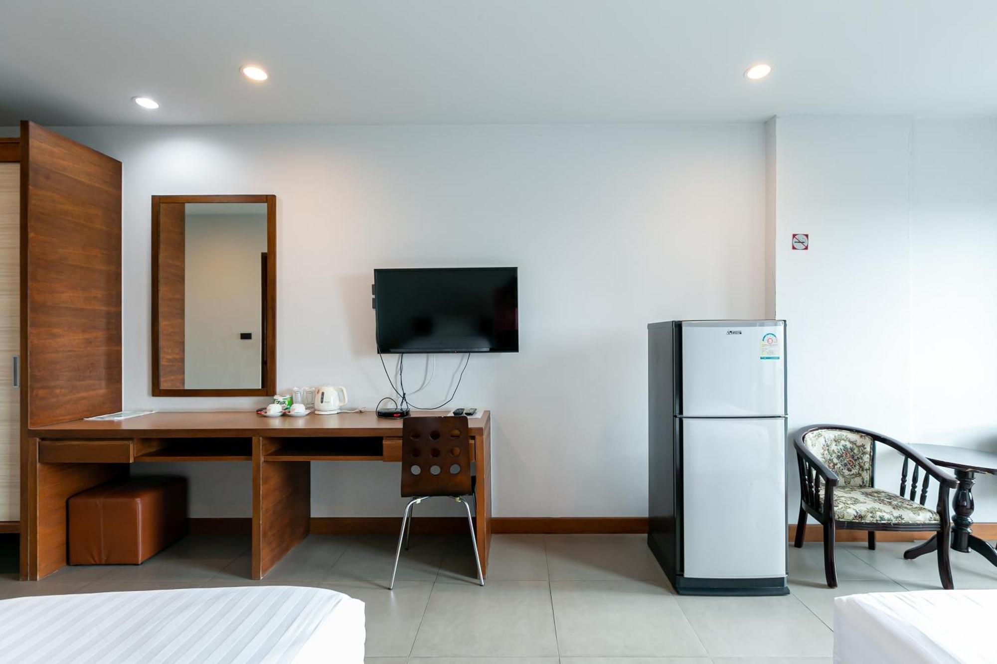 Farthai Residence Phan Thong Luaran gambar