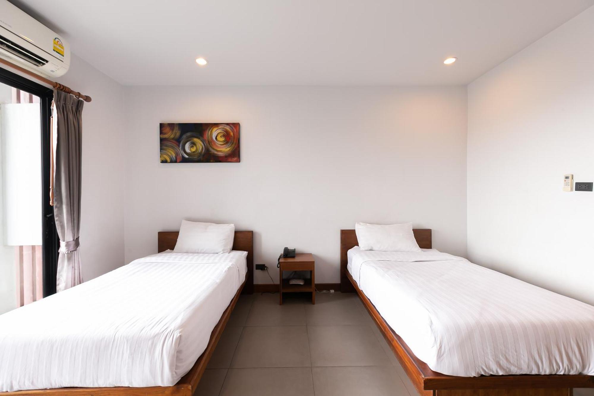 Farthai Residence Phan Thong Luaran gambar